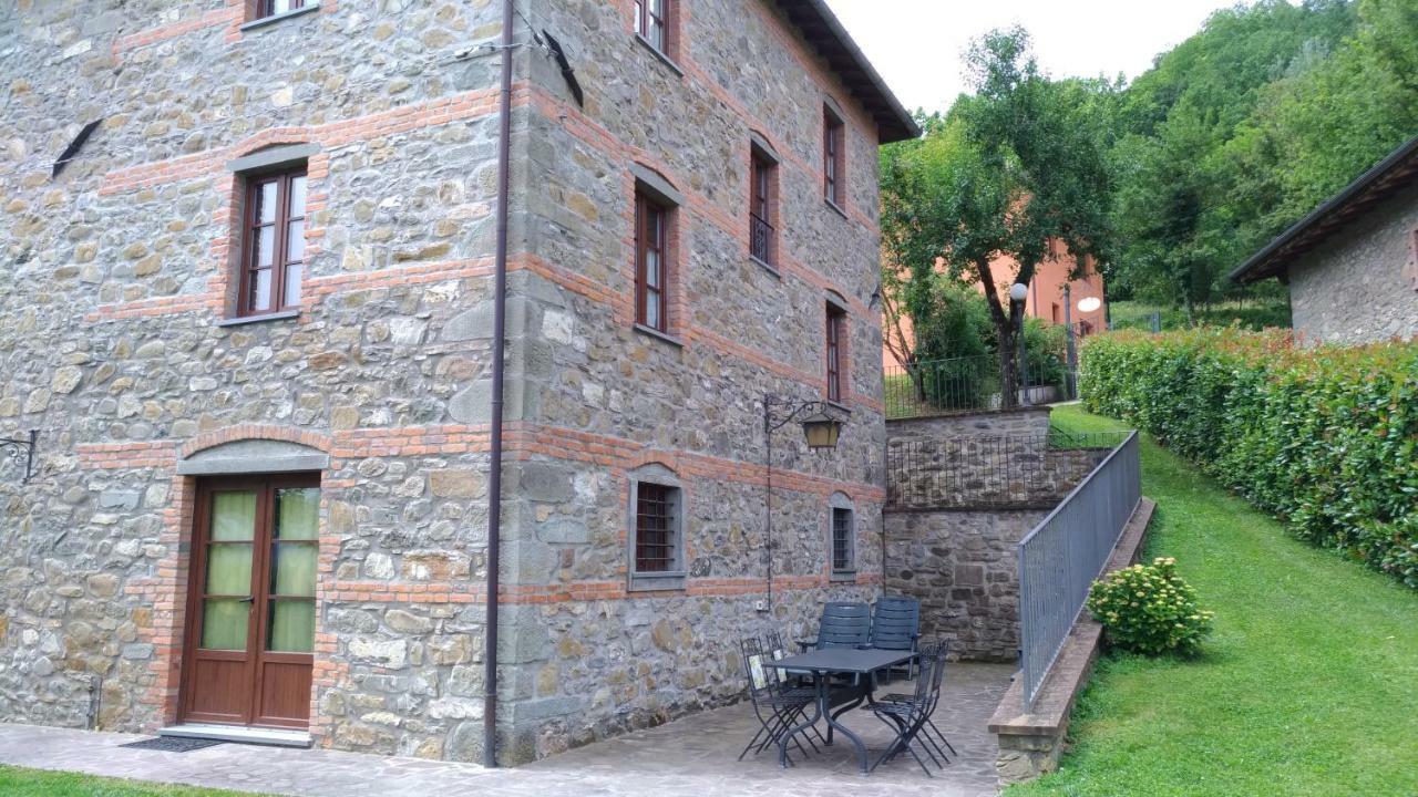 Camporgiano La Collina Dei Franchi Bed & Breakfast エクステリア 写真